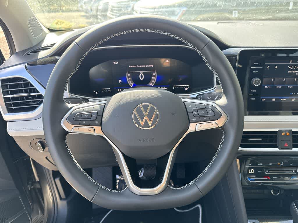 2026 Volkswagen Taos SE