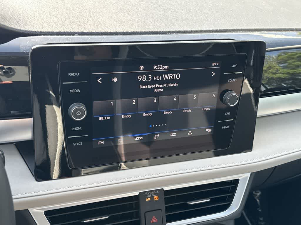 2026 Volkswagen Taos SE