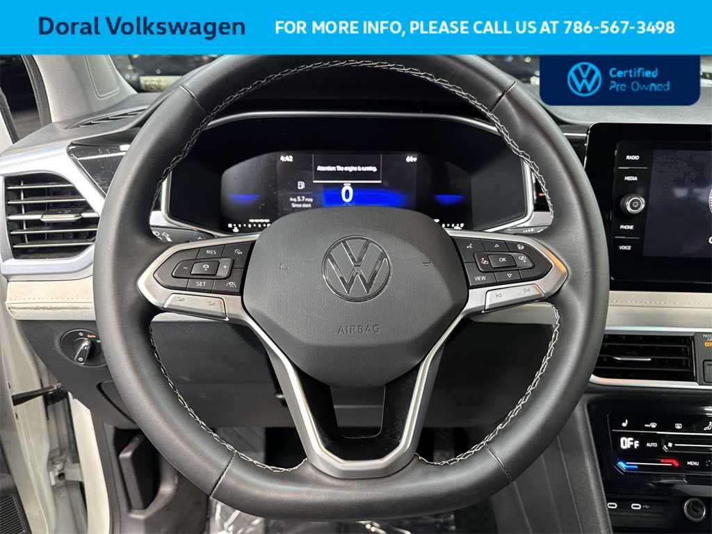 2025 Volkswagen Taos SE
