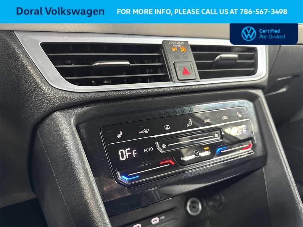 2025 Volkswagen Taos SE