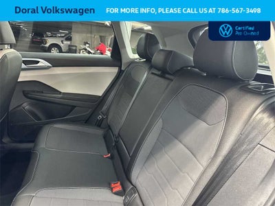 2025 Volkswagen Taos SE