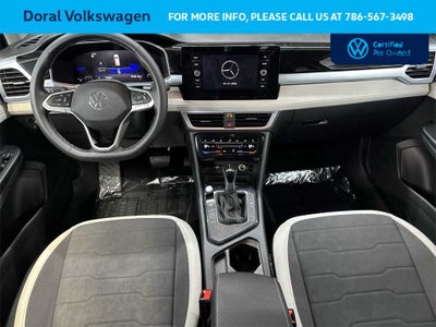 2025 Volkswagen Taos SE