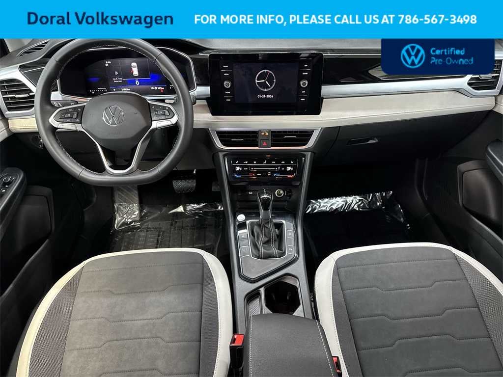 2025 Volkswagen Taos SE