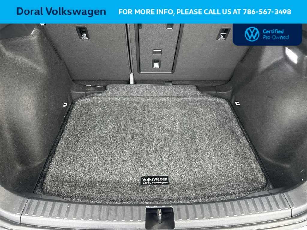 2025 Volkswagen Taos SE