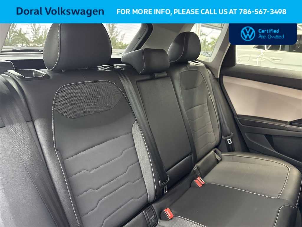 2025 Volkswagen Taos SE