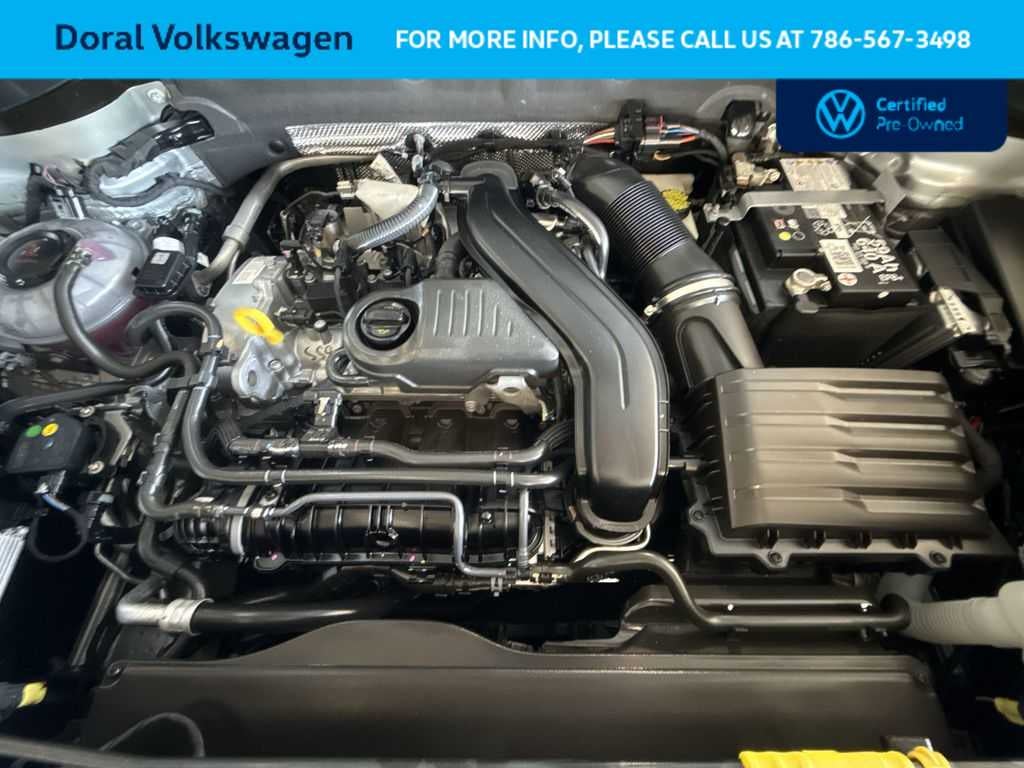 2025 Volkswagen Taos SE