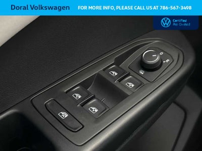 2025 Volkswagen Taos SE