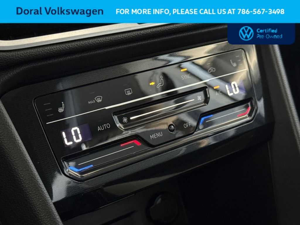 2025 Volkswagen Taos SE