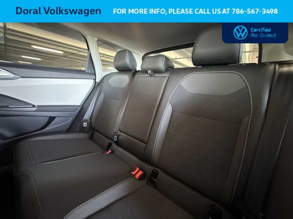 2025 Volkswagen Taos SE