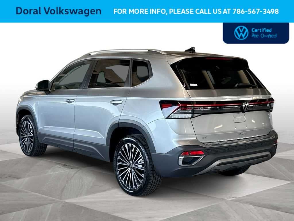 2025 Volkswagen Taos SE