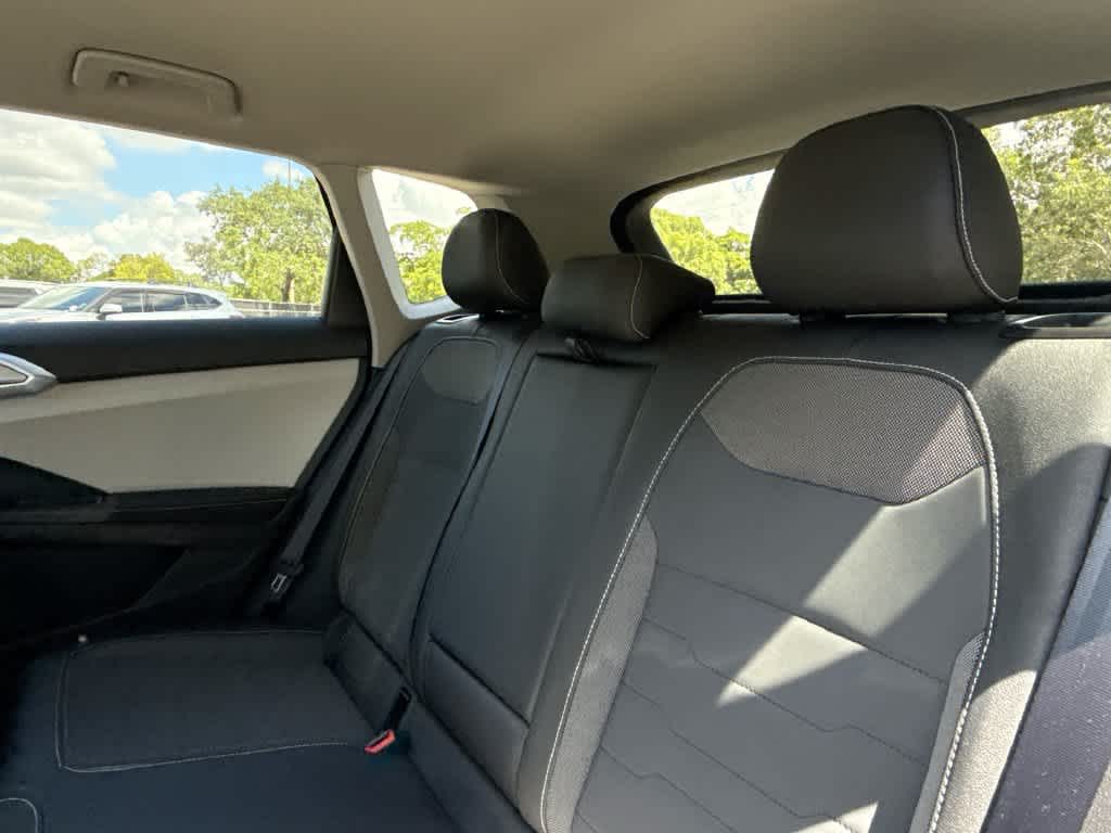 2026 Volkswagen Taos SE