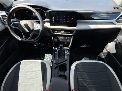 2026 Volkswagen Taos SE