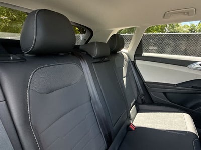2026 Volkswagen Taos SE