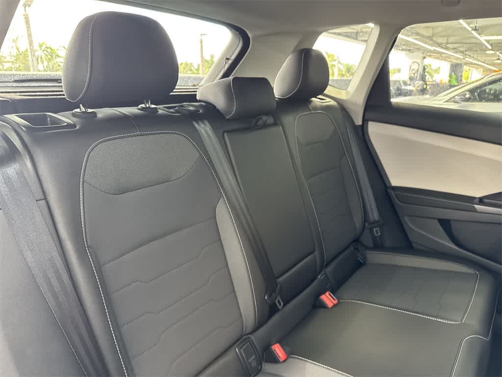 2026 Volkswagen Taos SE