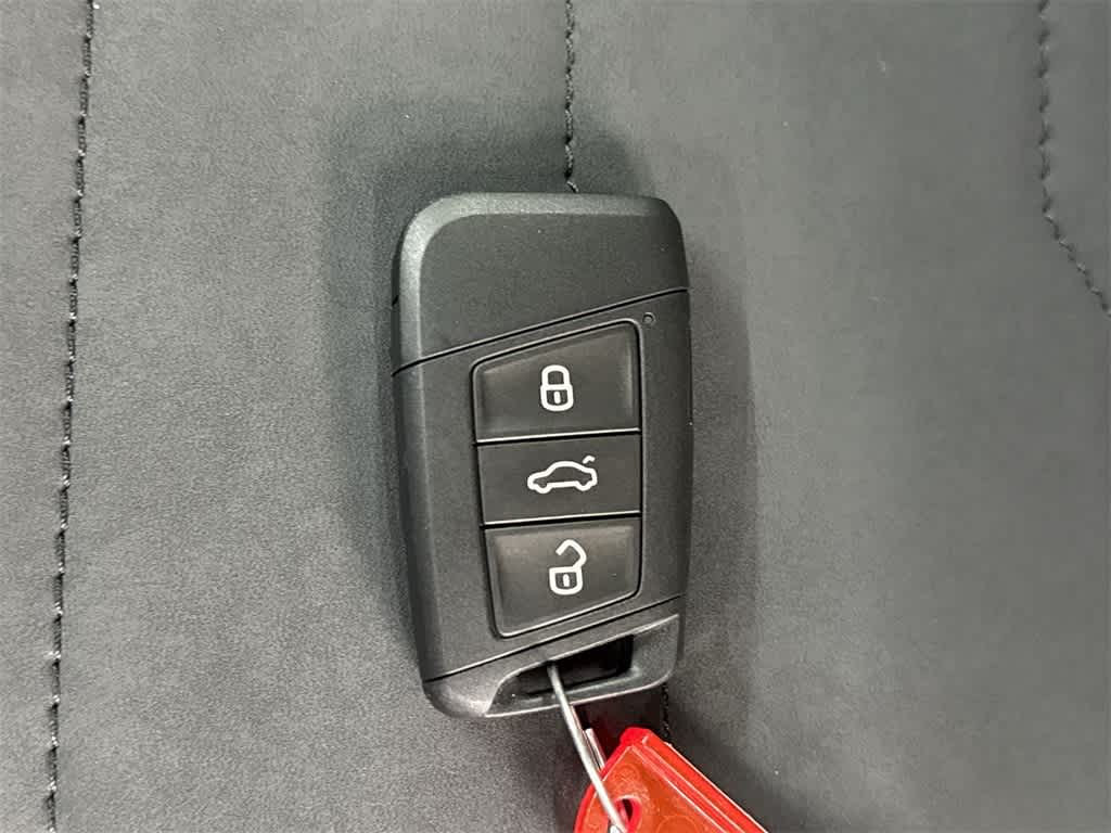 2026 Volkswagen Taos SE