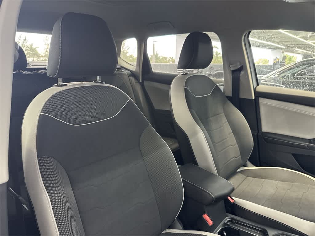 2026 Volkswagen Taos SE