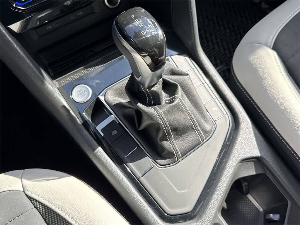 2026 Volkswagen Taos SE