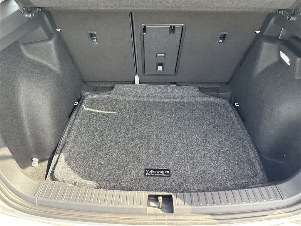 2026 Volkswagen Taos SE