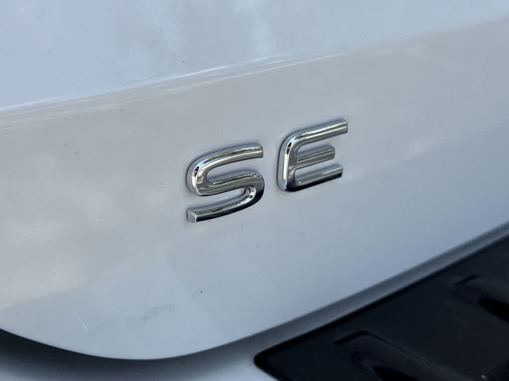2026 Volkswagen Taos SE