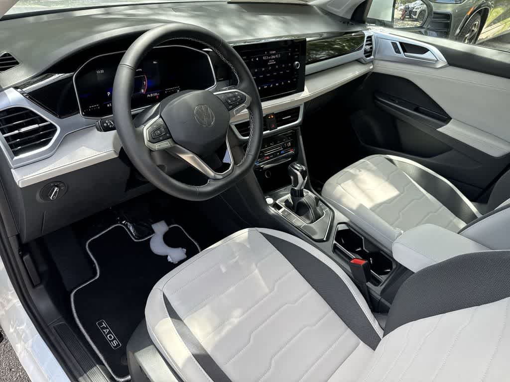 2026 Volkswagen Taos SE