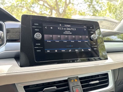 2026 Volkswagen Taos SE