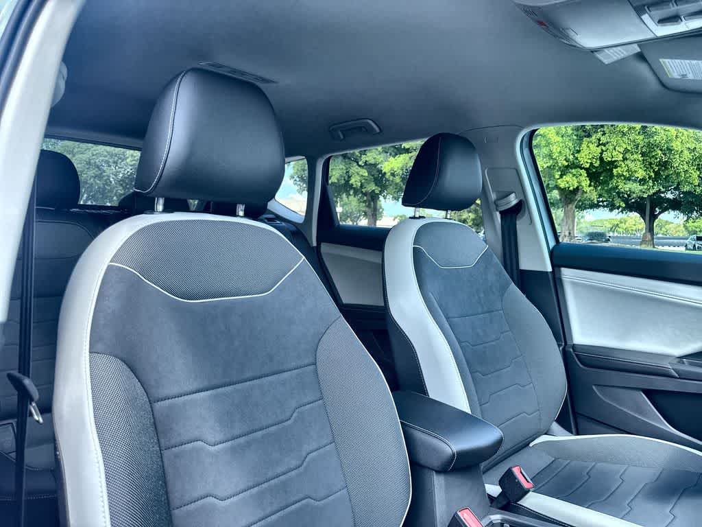 2026 Volkswagen Taos SE