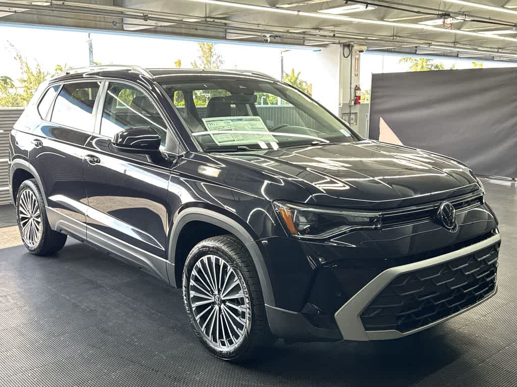 2025 Volkswagen Taos SE