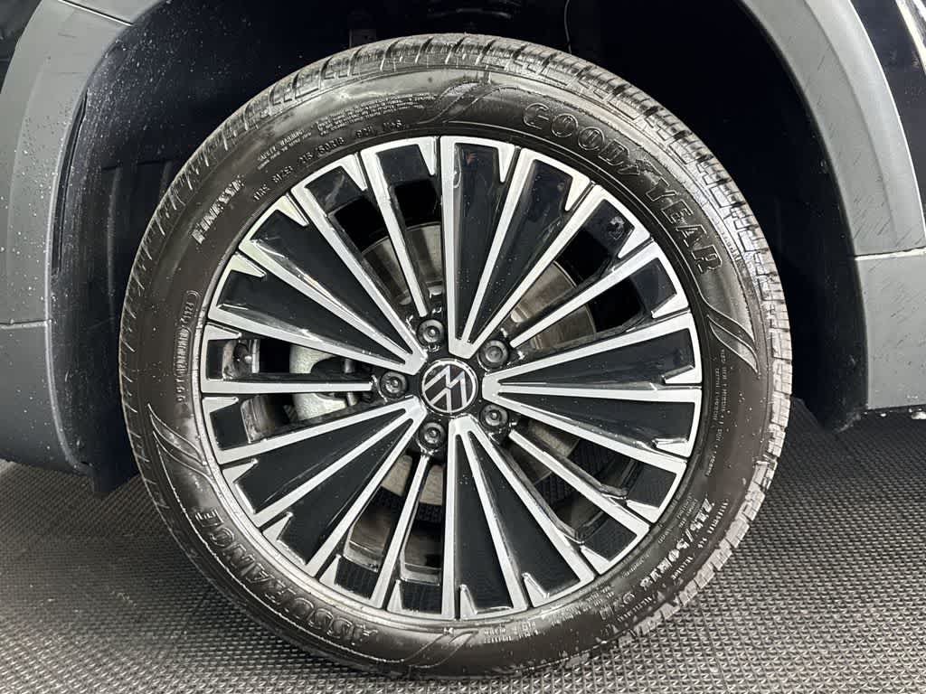 2025 Volkswagen Taos SE