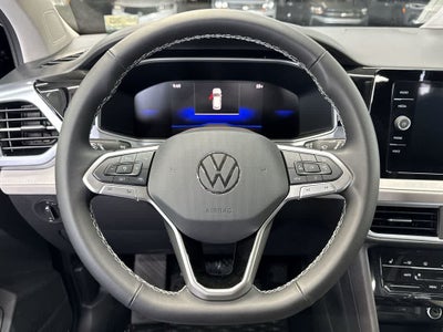 2025 Volkswagen Taos SE