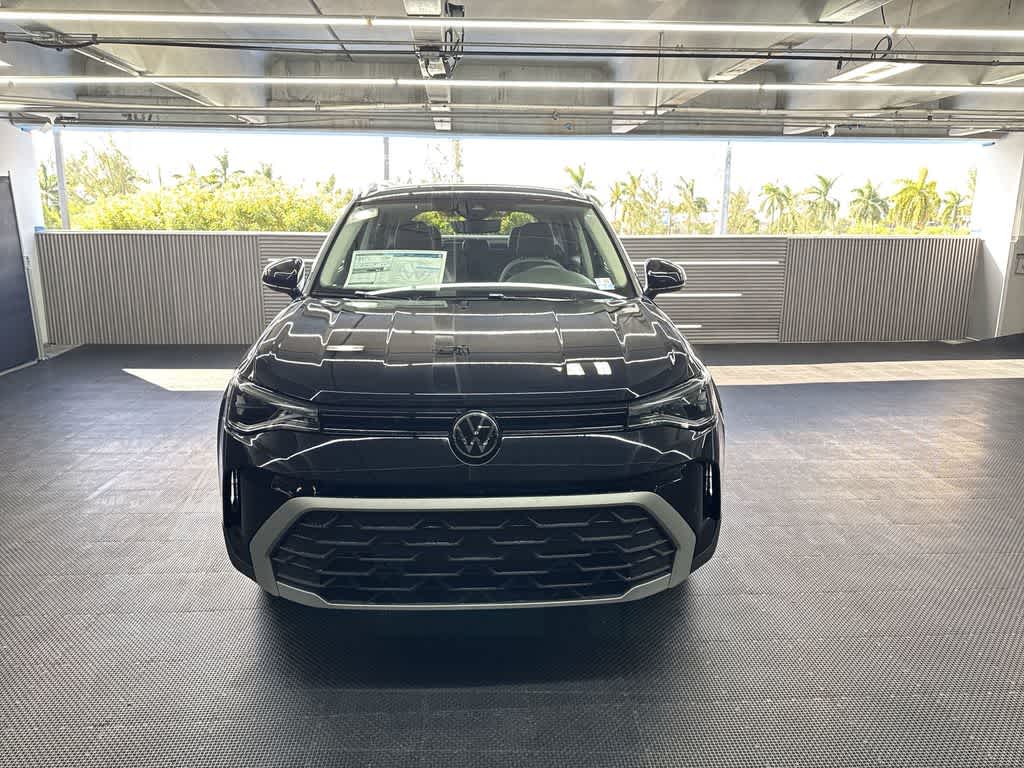2025 Volkswagen Taos SE