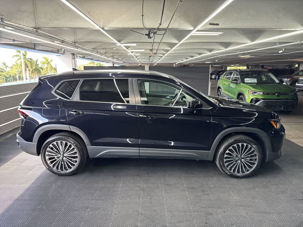 2025 Volkswagen Taos SE