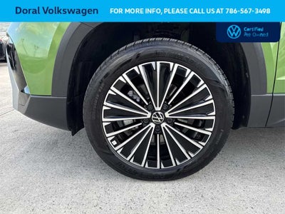 2025 Volkswagen Taos SE