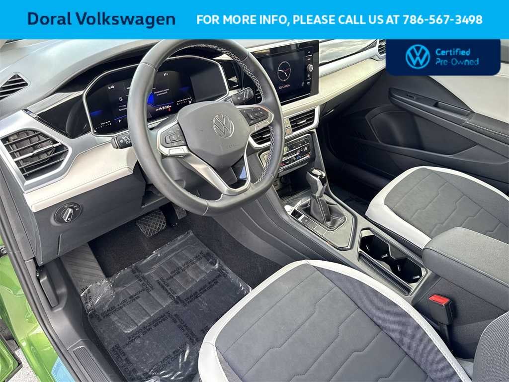 2025 Volkswagen Taos SE