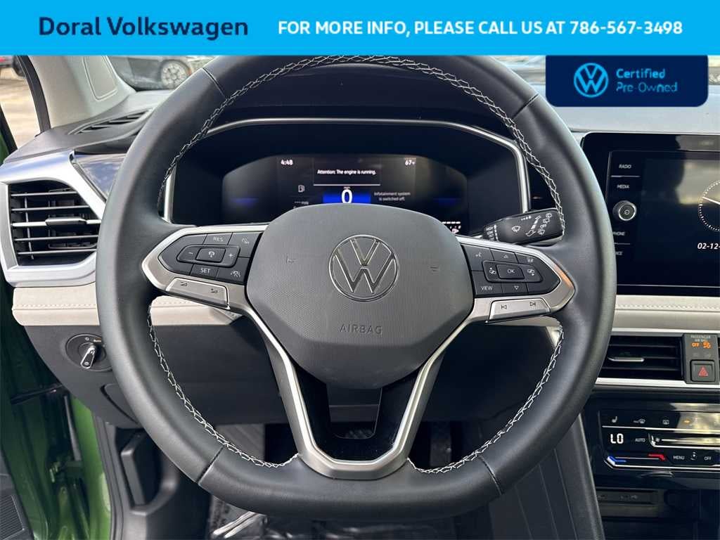 2025 Volkswagen Taos SE