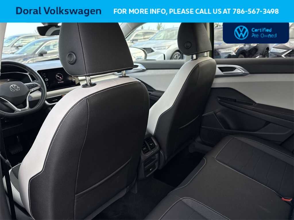 2025 Volkswagen Taos SE