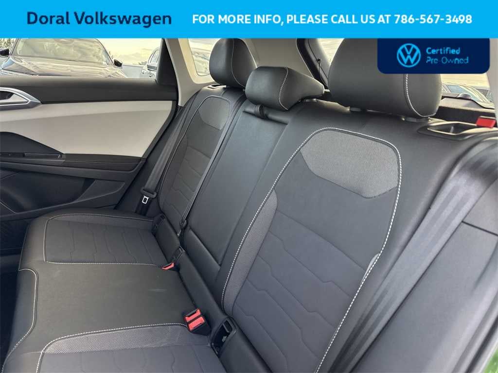 2025 Volkswagen Taos SE