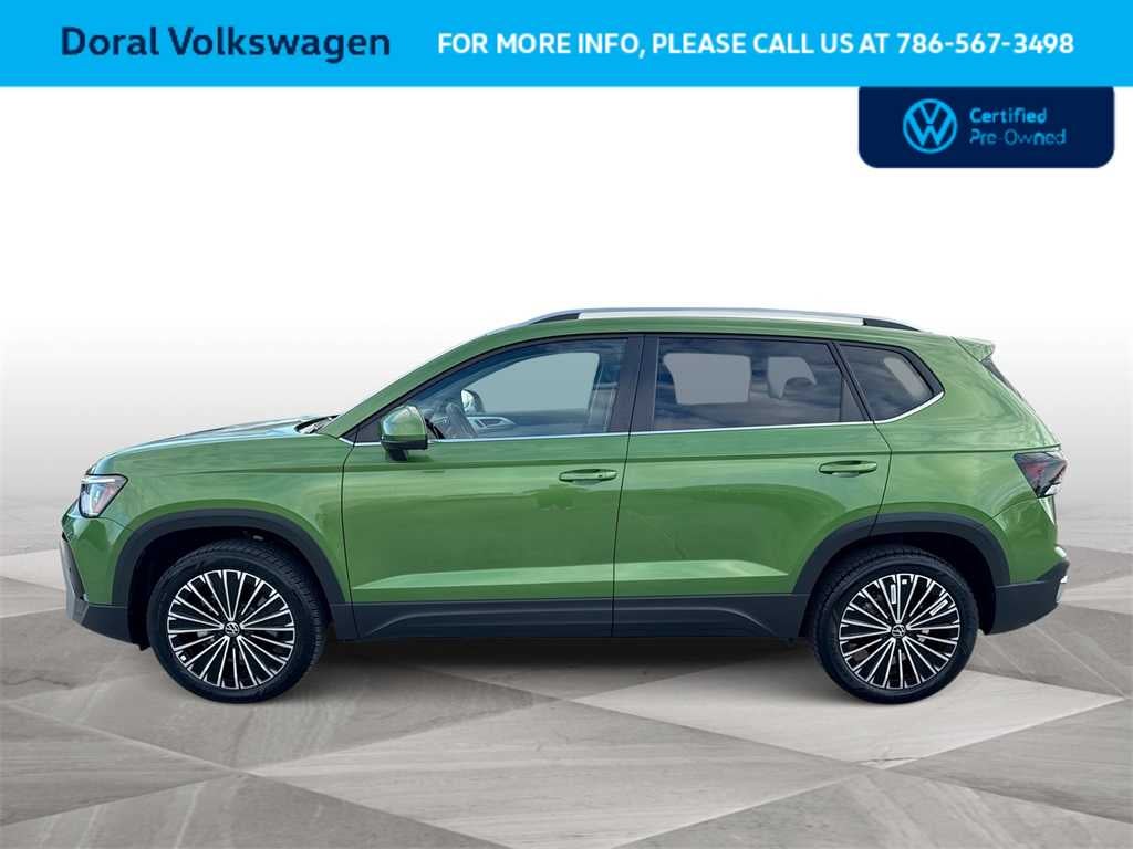 2025 Volkswagen Taos SE