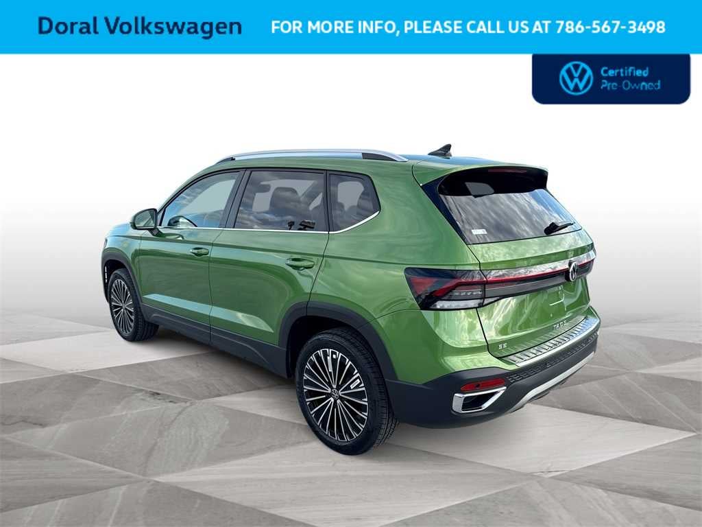2025 Volkswagen Taos SE