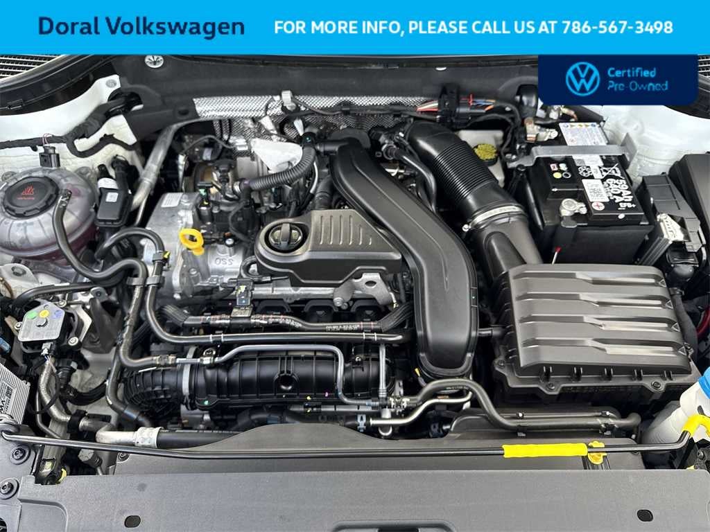 2025 Volkswagen Taos SE
