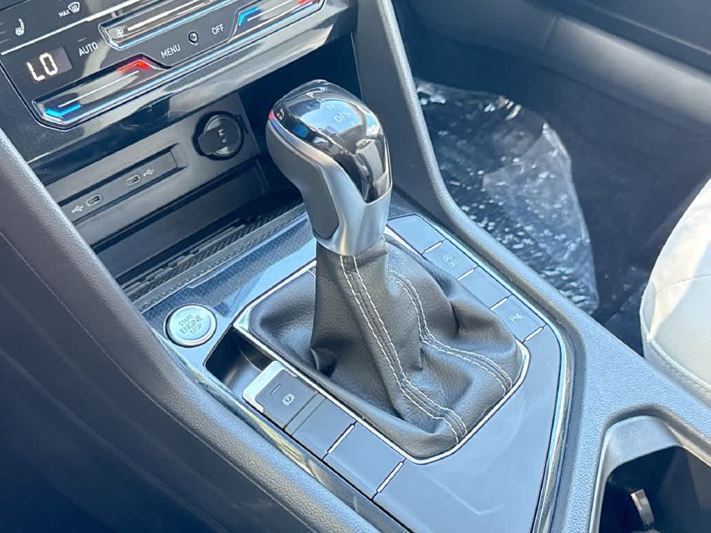 2026 Volkswagen Taos SE