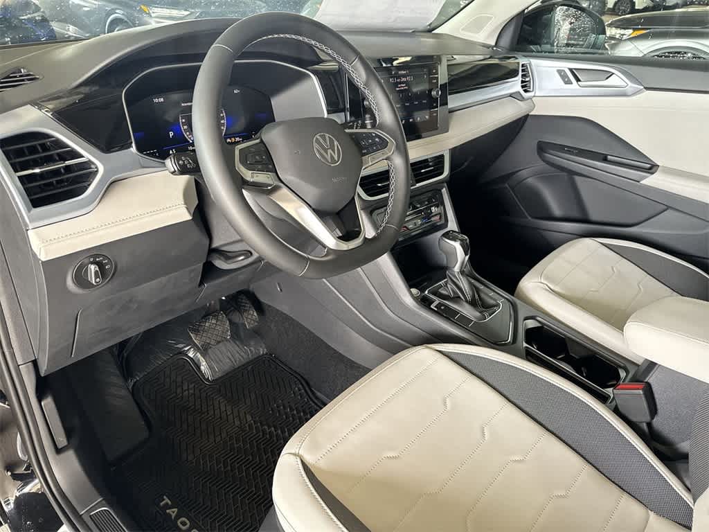 2026 Volkswagen Taos SE