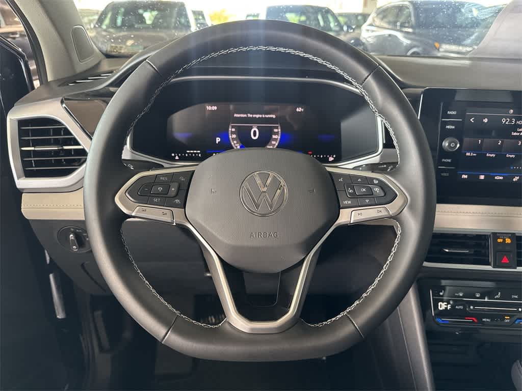 2026 Volkswagen Taos SE