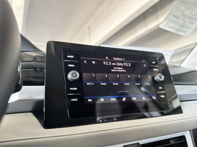 2026 Volkswagen Taos SE