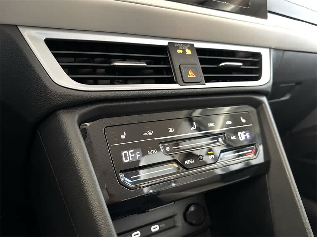 2026 Volkswagen Taos SE