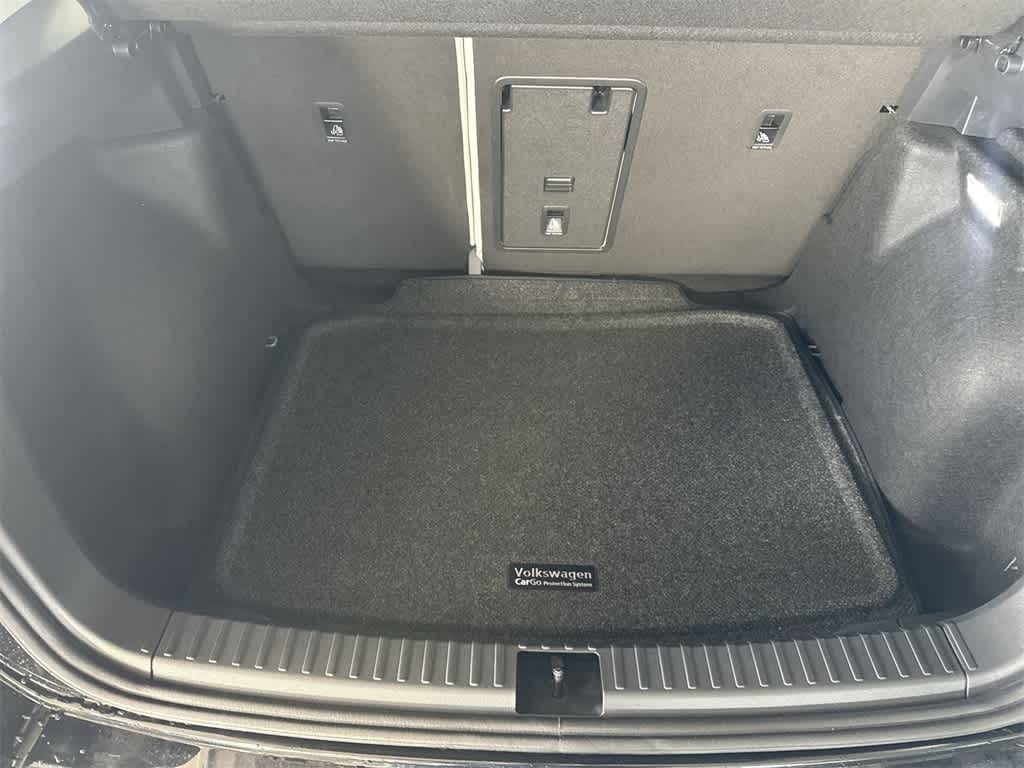 2026 Volkswagen Taos SE