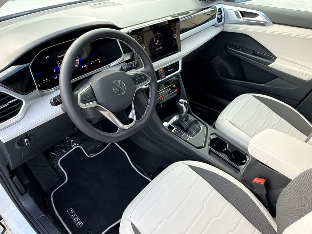 2026 Volkswagen Taos SE