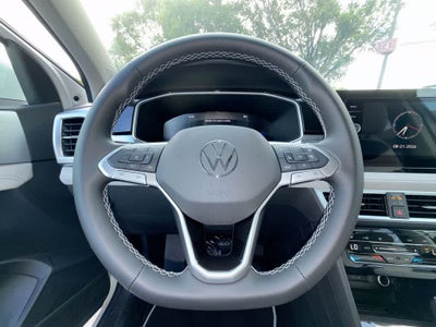 2026 Volkswagen Taos SE