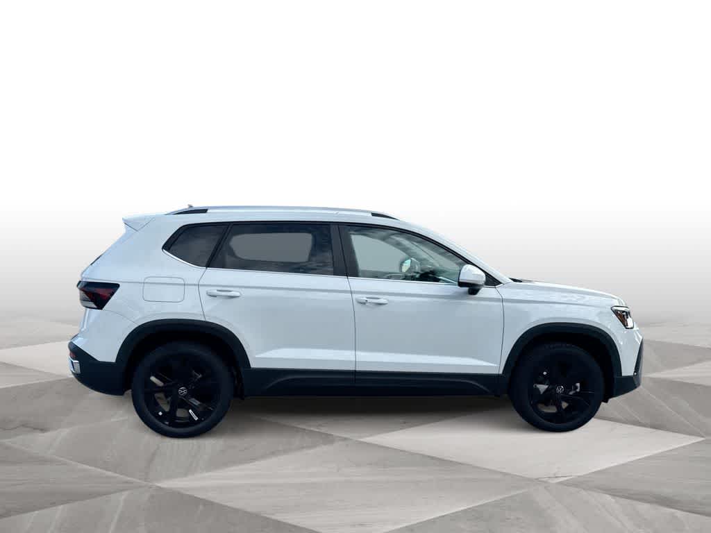 2026 Volkswagen Taos SE