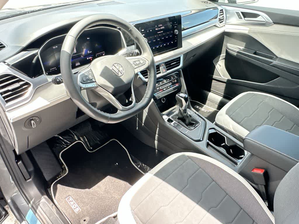 2026 Volkswagen Taos SE
