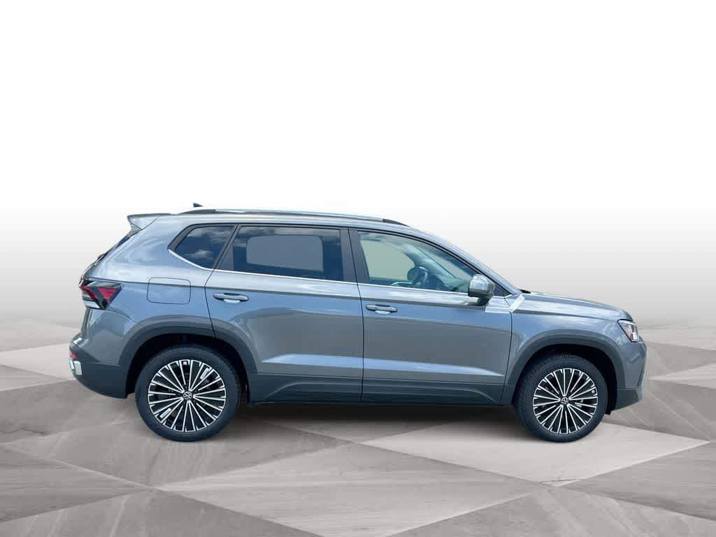 2026 Volkswagen Taos SE